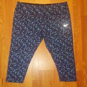 Nike Dri-Fit Capri Leggings With Drawstring Waist